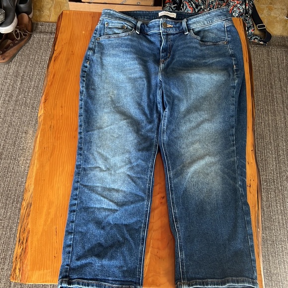 Lane Bryant high rise essential stretch straight crop size 16 - Picture 6 of 8